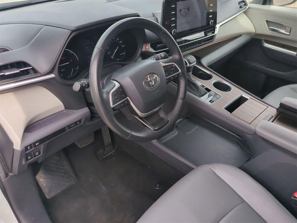 used 2024 Toyota Sienna car, priced at $38,999