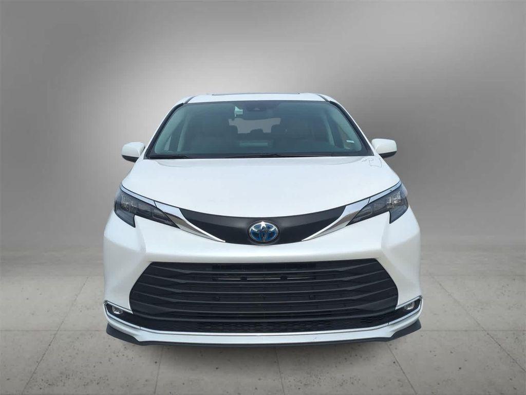 used 2024 Toyota Sienna car, priced at $38,999