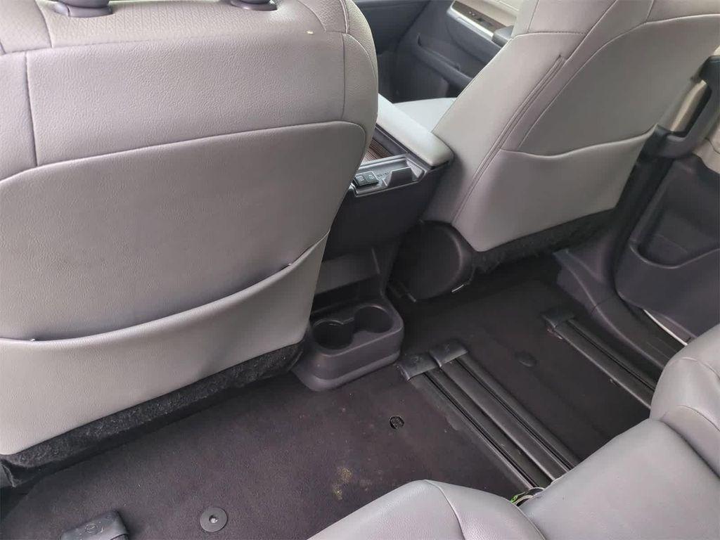 used 2024 Toyota Sienna car, priced at $38,999