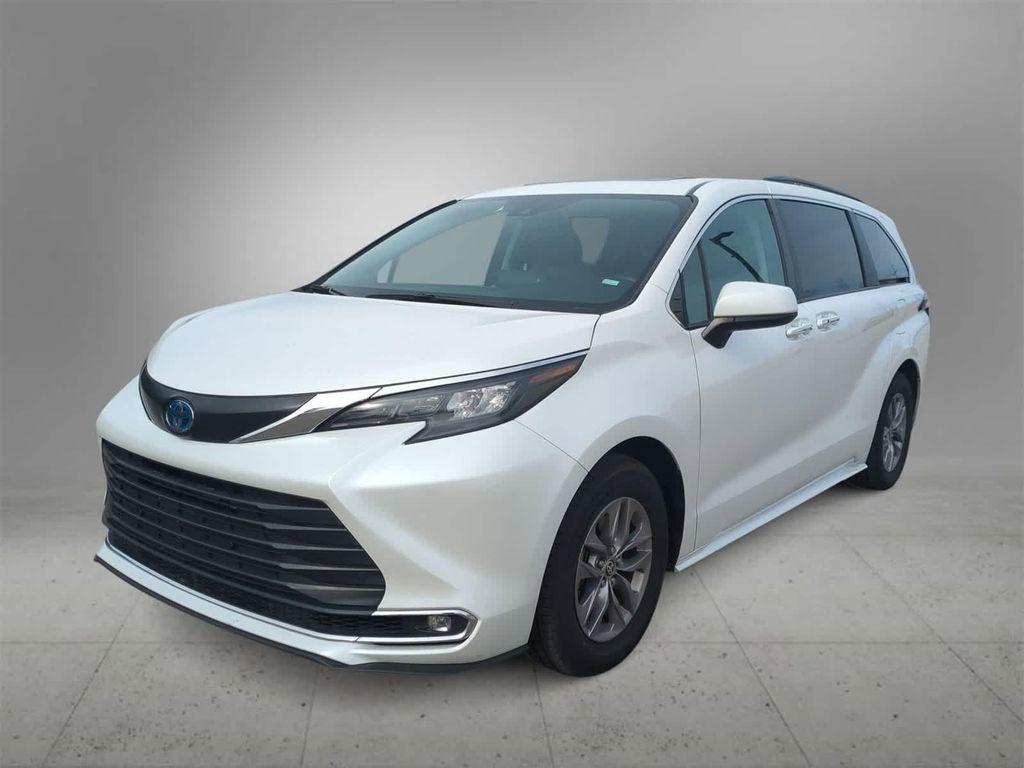 used 2024 Toyota Sienna car, priced at $38,999