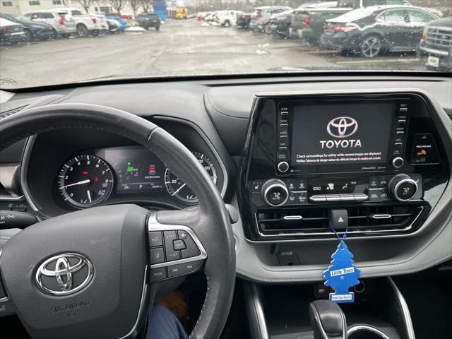 used 2020 Toyota Highlander car, priced at $33,000