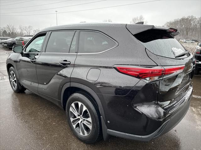 used 2020 Toyota Highlander car, priced at $33,000