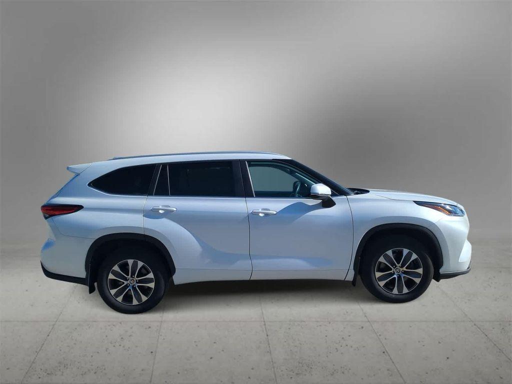 used 2023 Toyota Highlander car, priced at $36,797