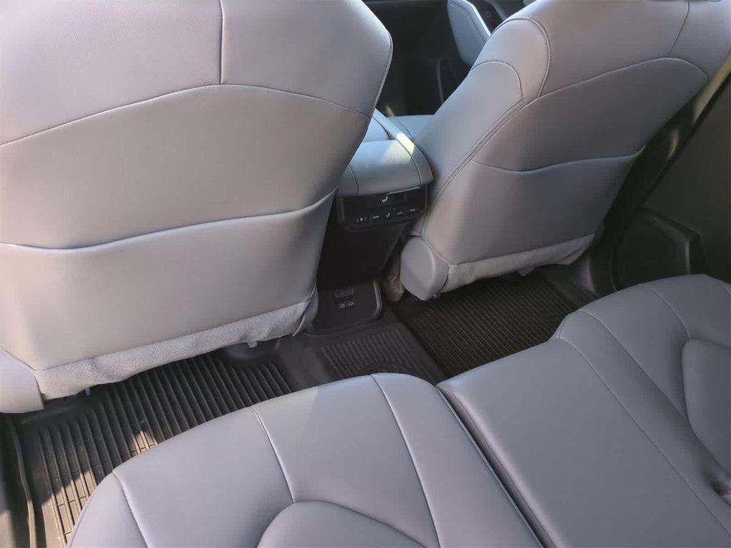 used 2023 Toyota Highlander car, priced at $36,797