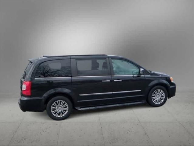 used 2015 Chrysler Town & Country car, priced at $5,995