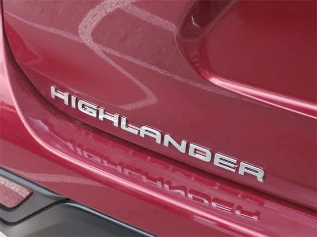 new 2024 Toyota Highlander car, priced at $44,998