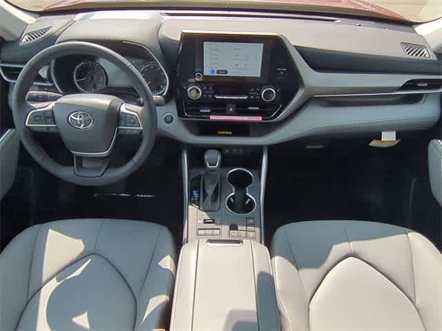 new 2024 Toyota Highlander car, priced at $43,952