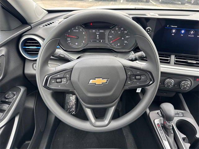 new 2025 Chevrolet Trax car, priced at $22,290