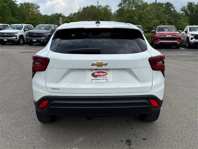 new 2025 Chevrolet Trax car, priced at $22,290