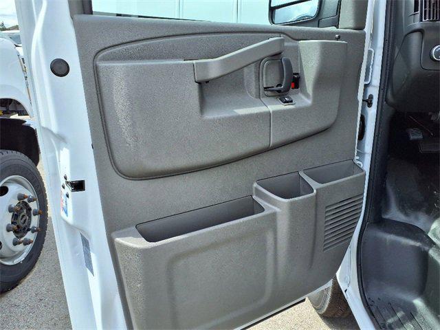 new 2025 Chevrolet Express 3500 car, priced at $52,413