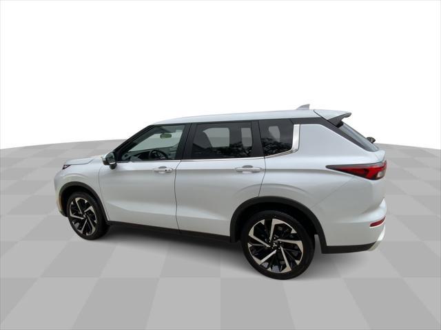 used 2024 Mitsubishi Outlander car, priced at $29,743