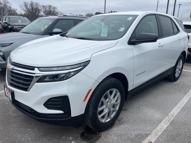 new 2024 Chevrolet Equinox car, priced at $30,575