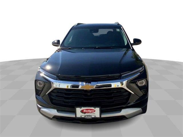 new 2025 Chevrolet TrailBlazer car, priced at $29,825