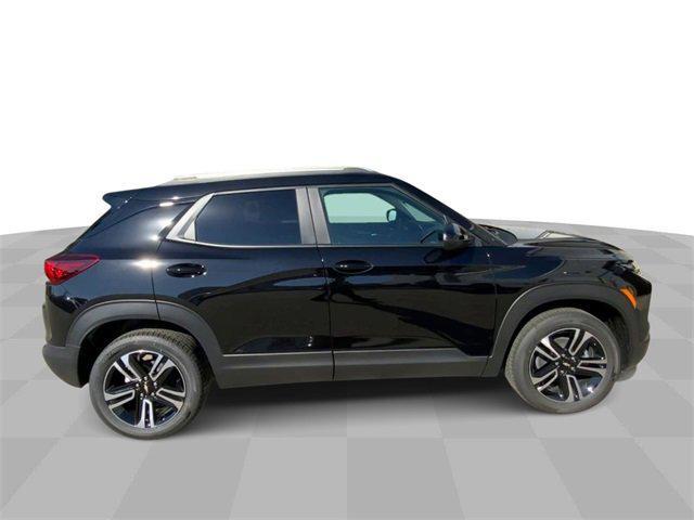 new 2025 Chevrolet TrailBlazer car, priced at $29,825