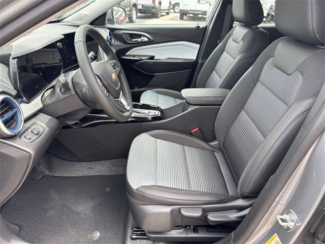 new 2025 Chevrolet Trax car, priced at $24,985
