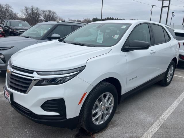 new 2024 Chevrolet Equinox car, priced at $30,575