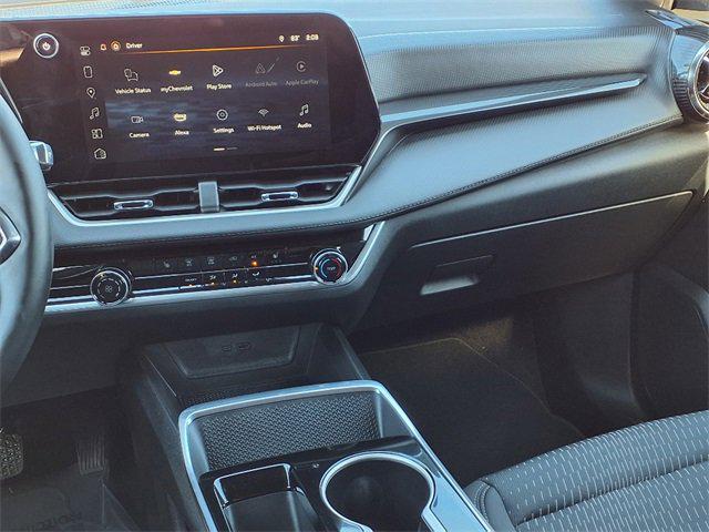 used 2025 Chevrolet Equinox car, priced at $29,995