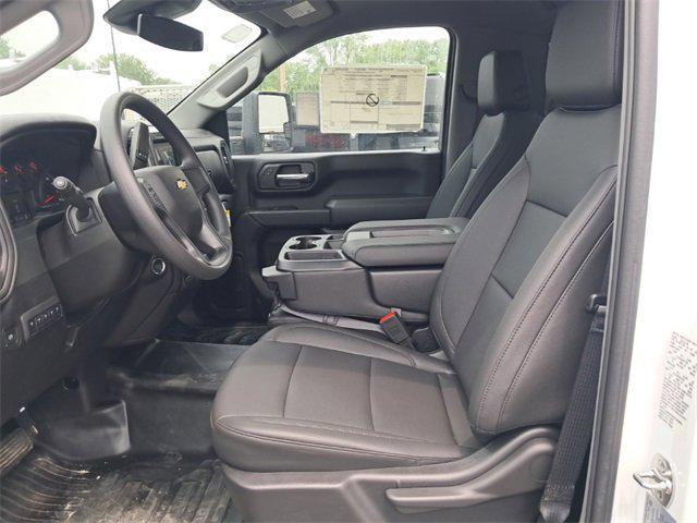 new 2025 Chevrolet Silverado 3500 car, priced at $51,218