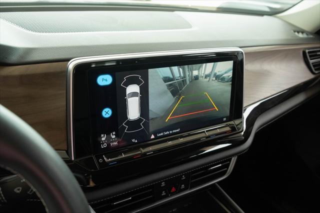 used 2024 Volkswagen Atlas car, priced at $30,648