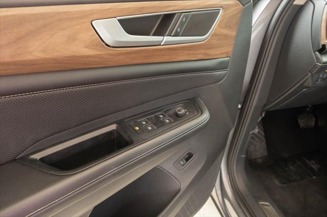 used 2024 Volkswagen Atlas car, priced at $30,648