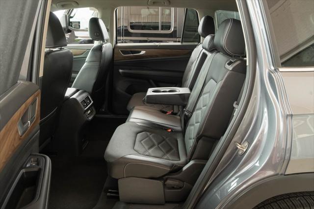 used 2024 Volkswagen Atlas car, priced at $30,648