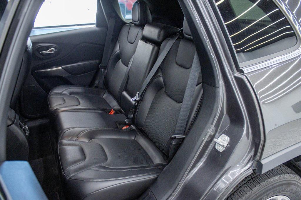 used 2021 Jeep Cherokee car, priced at $18,997