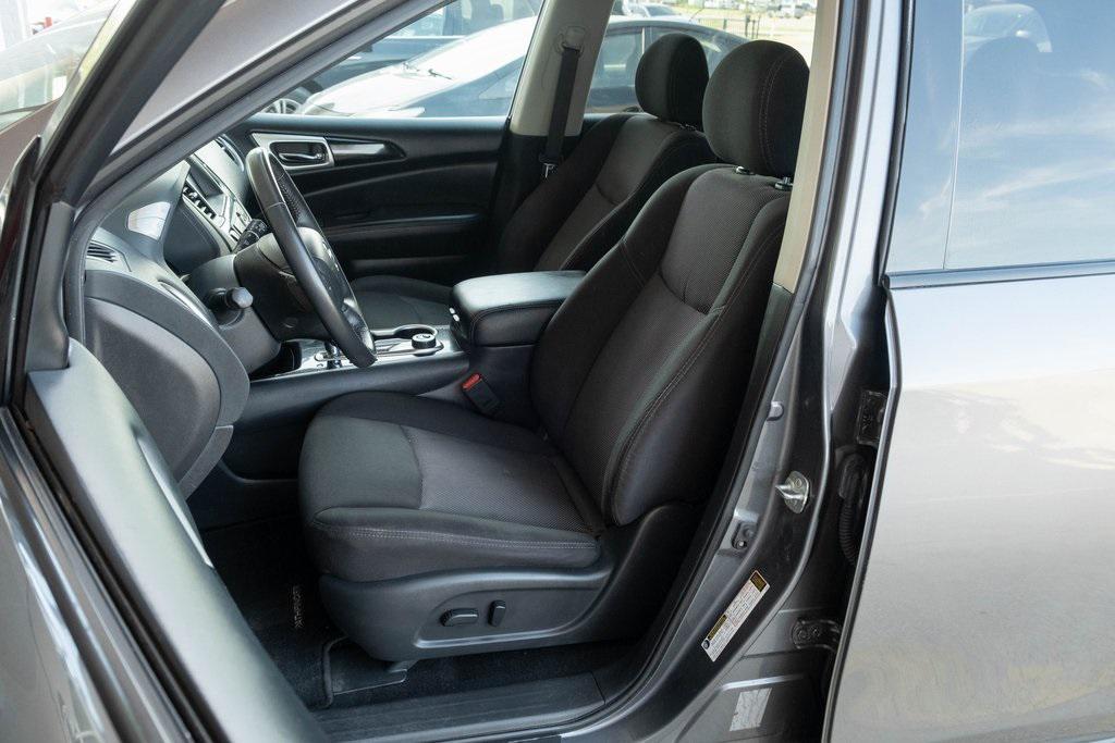 used 2020 Nissan Pathfinder car, priced at $14,314