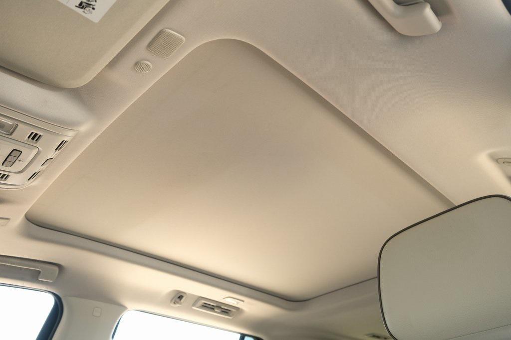 used 2021 GMC Yukon car, priced at $48,990