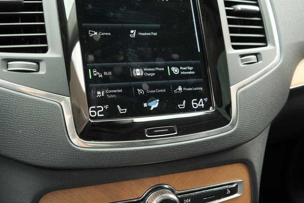 used 2022 Volvo XC90 car, priced at $35,899