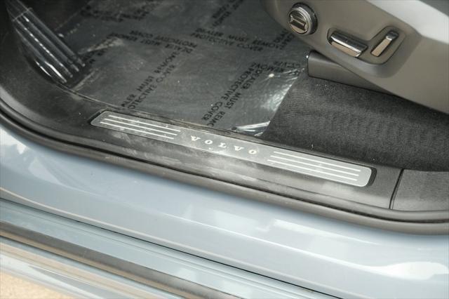 used 2022 Volvo XC90 car, priced at $38,223