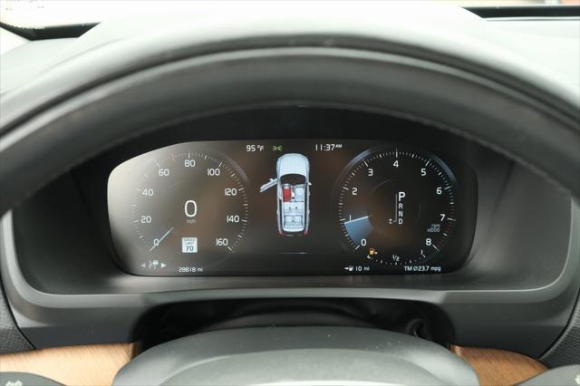 used 2022 Volvo XC90 car, priced at $38,223
