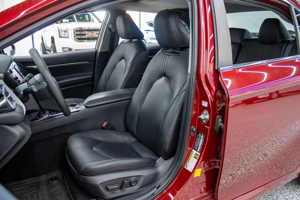 used 2019 Toyota Camry Hybrid car, priced at $22,774