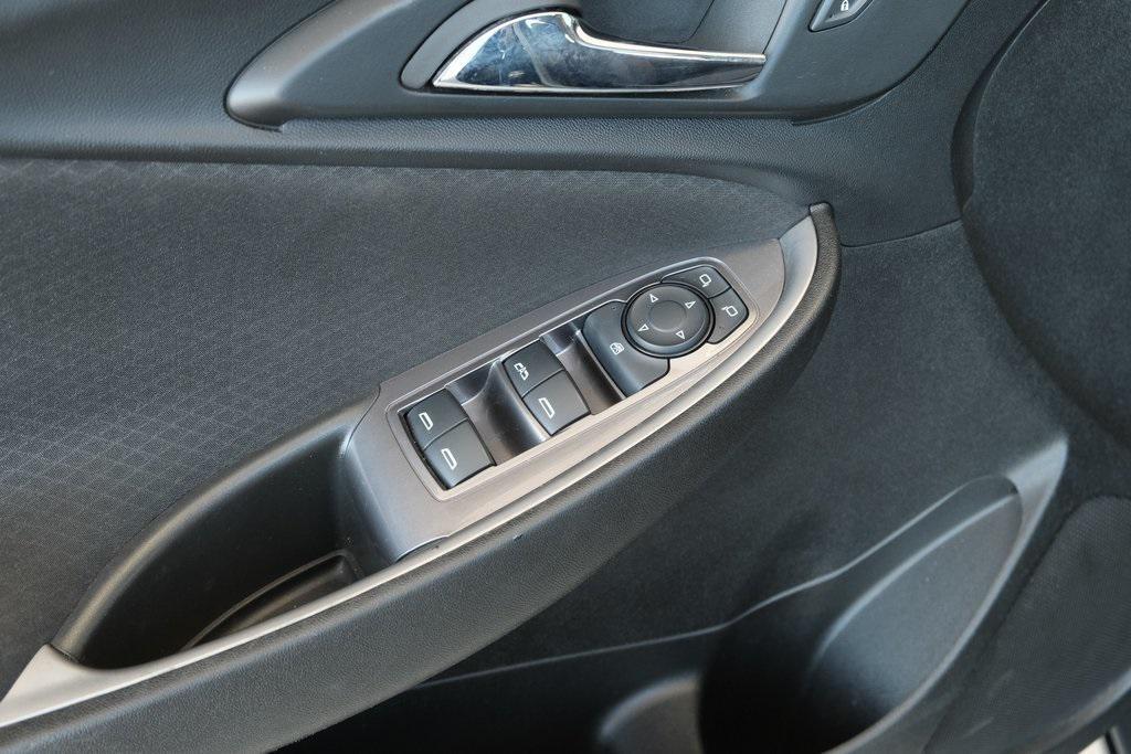used 2023 Chevrolet Malibu car, priced at $16,094