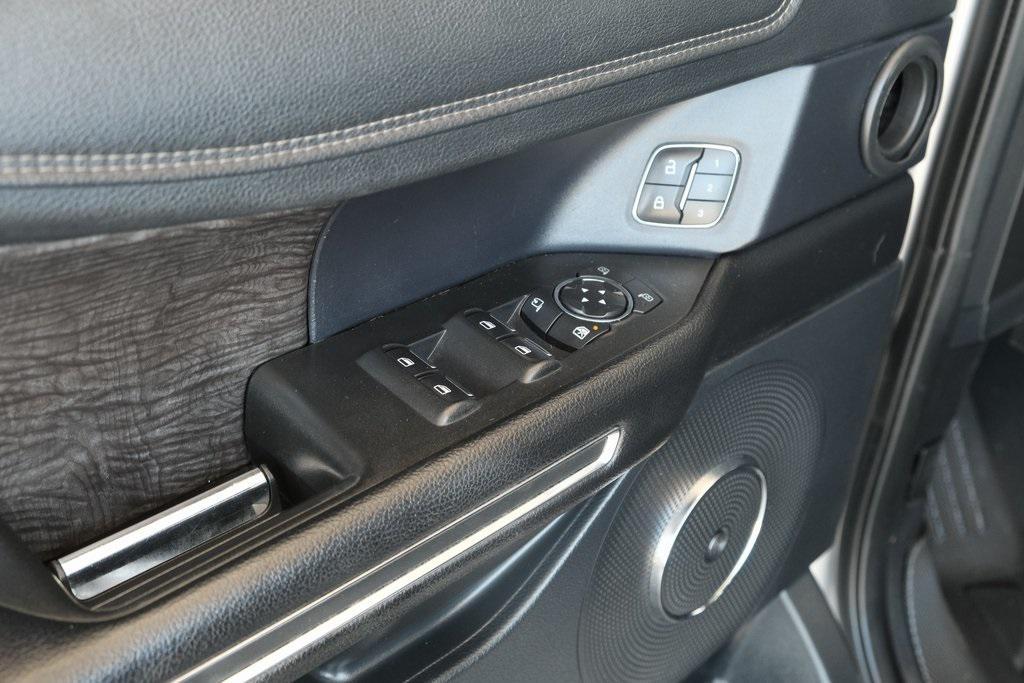 used 2020 Ford Expedition car, priced at $29,980