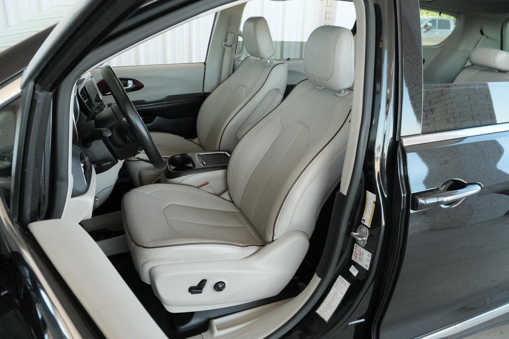 used 2020 Chrysler Pacifica car, priced at $16,990