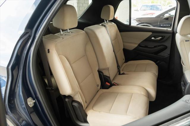 used 2022 Chevrolet Traverse car, priced at $19,406