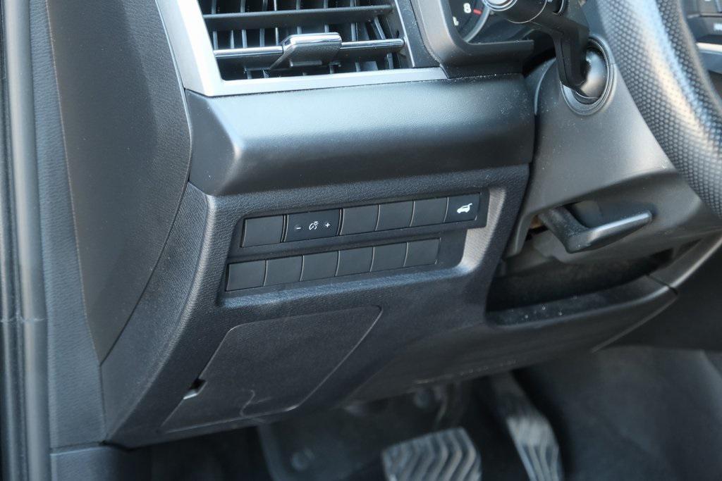 used 2024 Mitsubishi Outlander car, priced at $25,498
