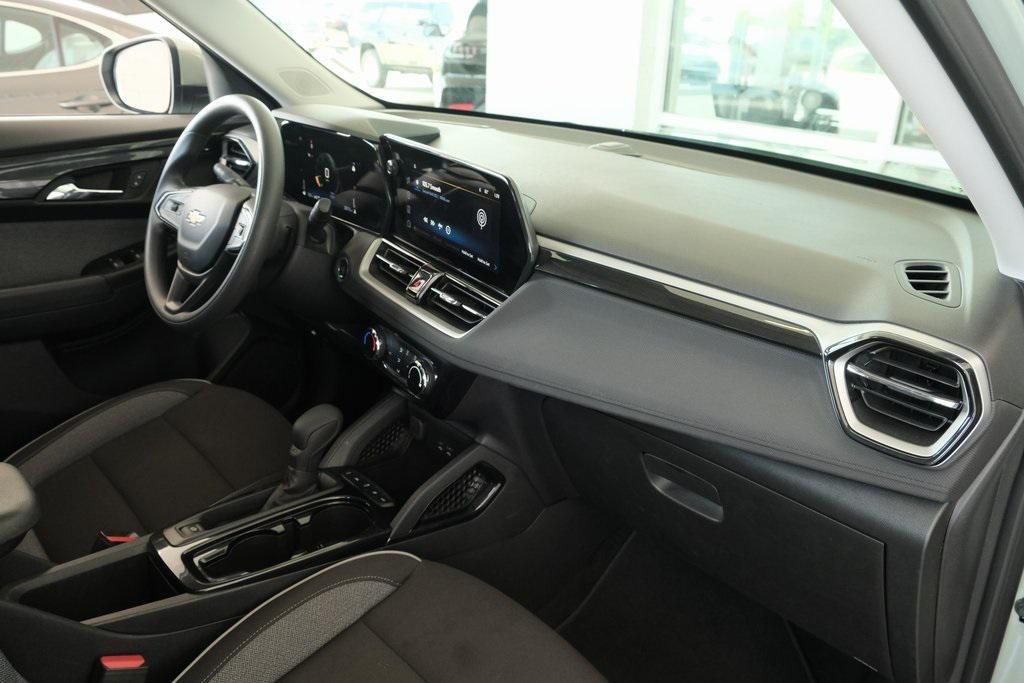 used 2025 Chevrolet TrailBlazer car, priced at $23,279