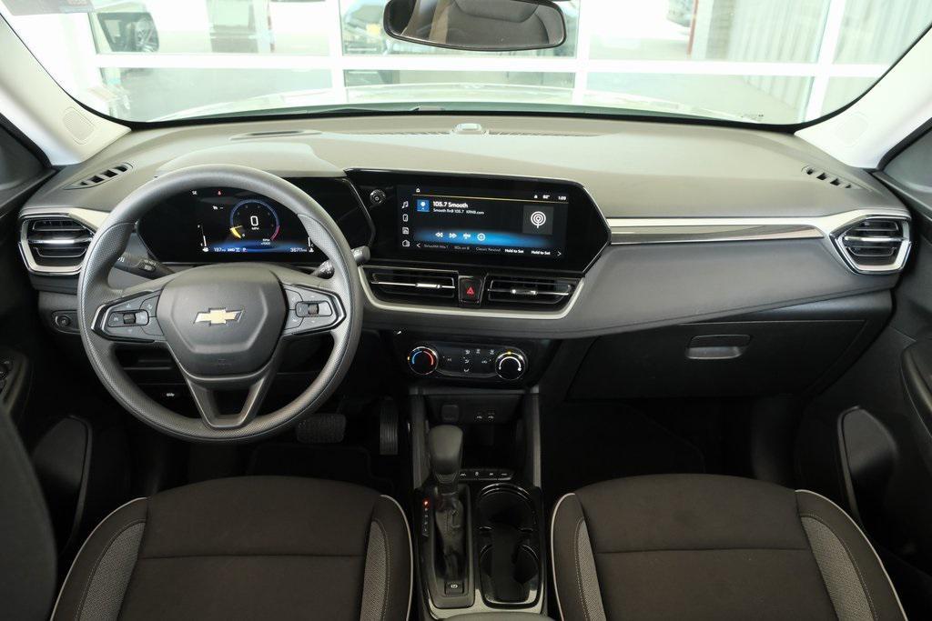 used 2025 Chevrolet TrailBlazer car, priced at $23,279