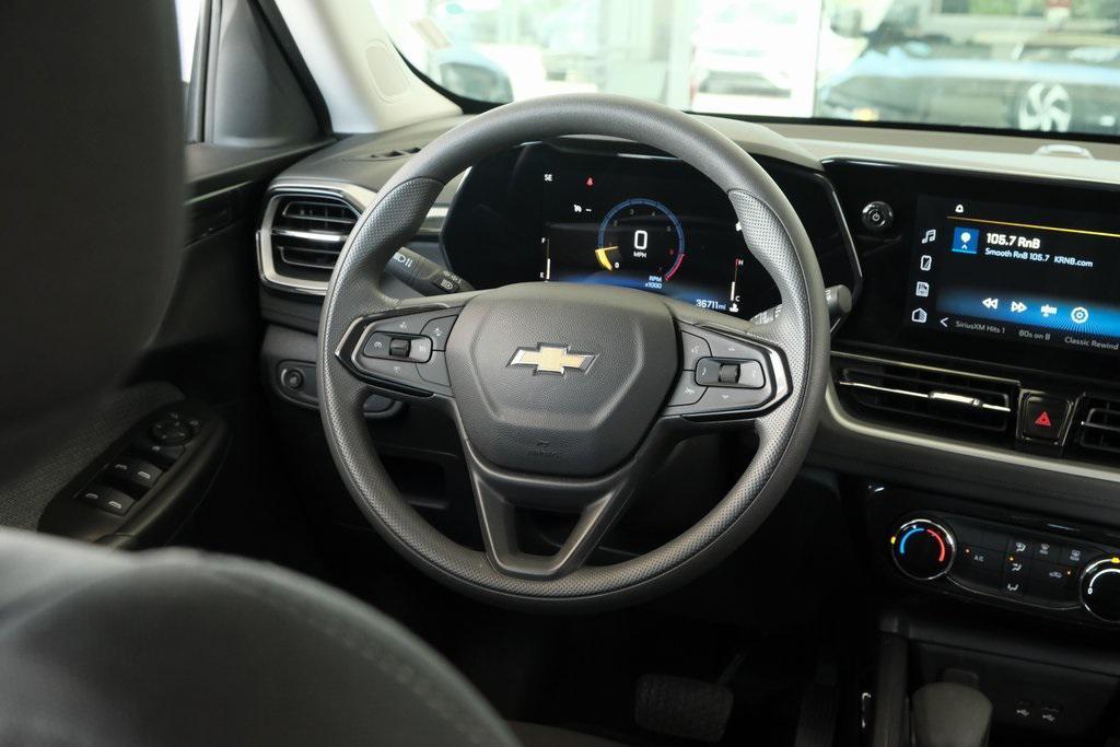used 2025 Chevrolet TrailBlazer car, priced at $23,279