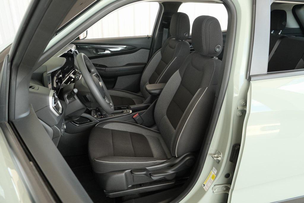 used 2025 Chevrolet TrailBlazer car, priced at $23,279