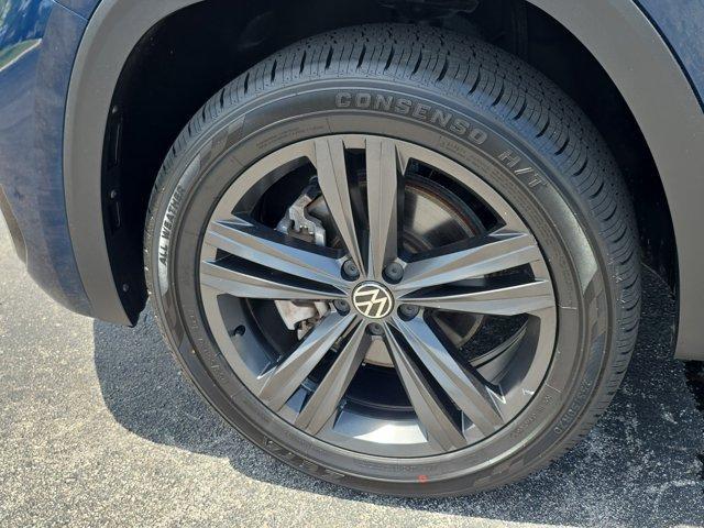 used 2021 Volkswagen Atlas Cross Sport car, priced at $24,897
