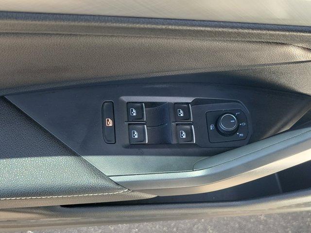 used 2023 Volkswagen Jetta car