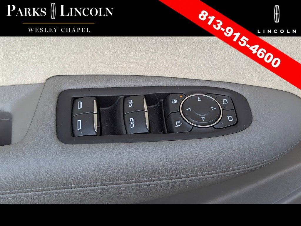 used 2024 Cadillac XT5 car, priced at $41,724