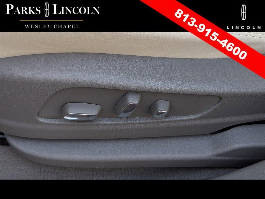 used 2024 Cadillac XT5 car, priced at $41,724