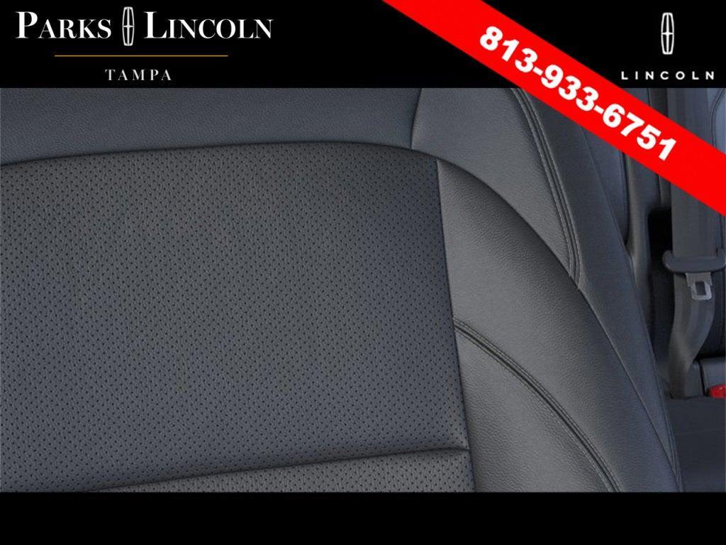 new 2025 Lincoln Nautilus car, priced at $52,306