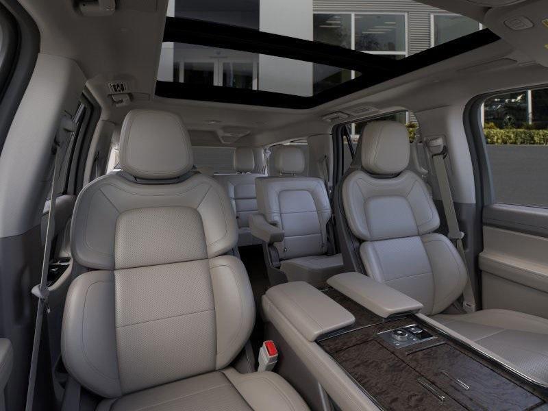 new 2024 Lincoln Navigator car, priced at $100,486