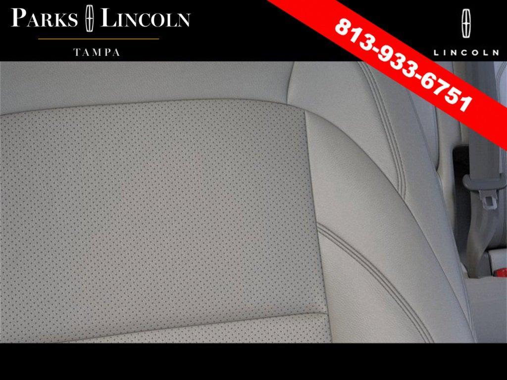 new 2025 Lincoln Nautilus car, priced at $51,306