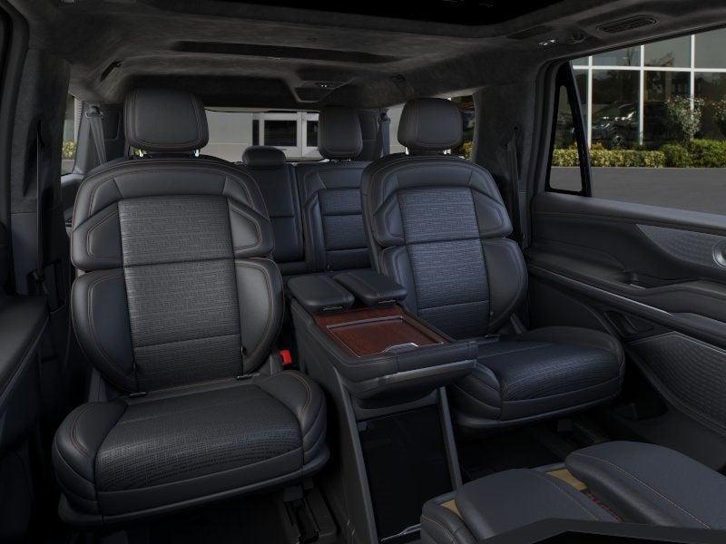 new 2025 Lincoln Navigator car, priced at $123,190
