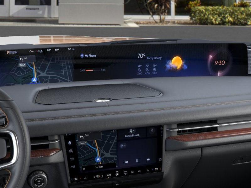 new 2025 Lincoln Navigator car, priced at $123,190